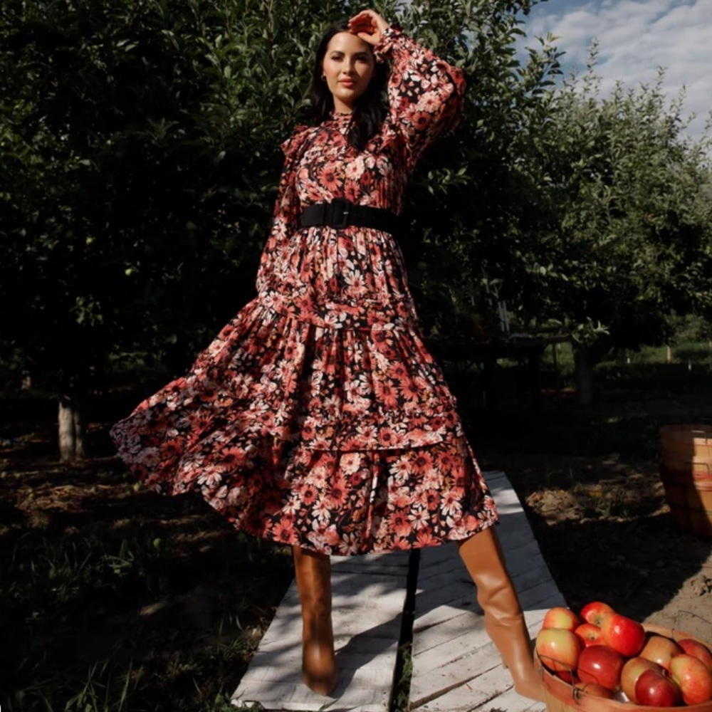 Rachel Parcell | Autumn Bouquet Tiered Midi Dress | Size 8